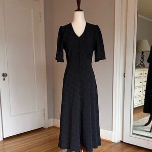 Gracia Black V-Neck Button-Front Maxi with Puff Sleeves